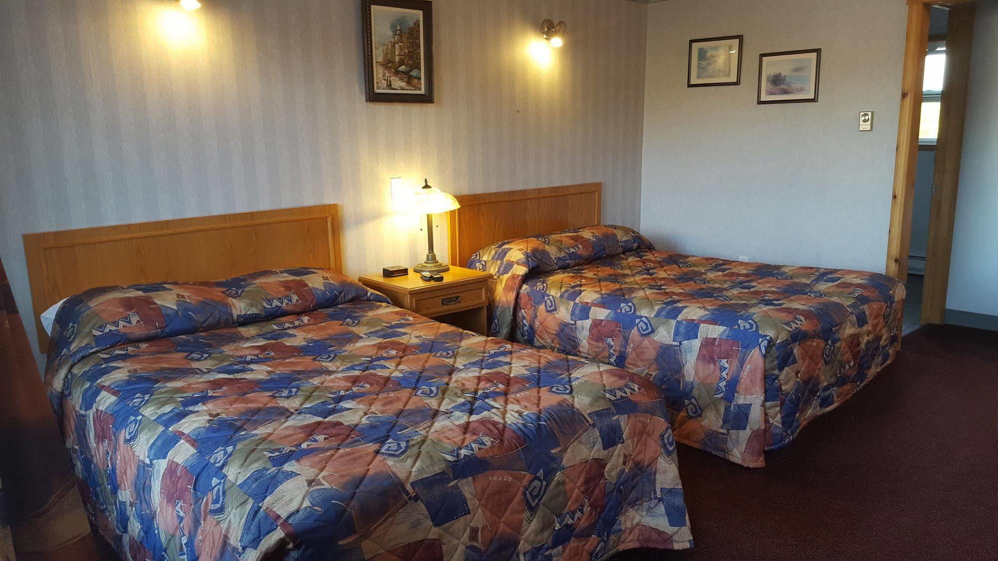 הנטסוויל Rainbow Inn מראה חיצוני תמונה
